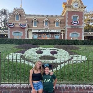 Meet your Posher, Joanie